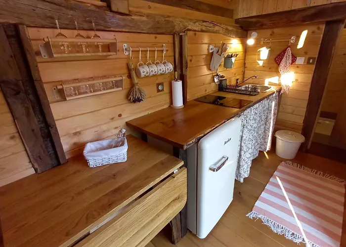 Pig Barn - Svinjaki *