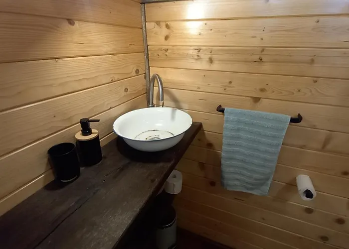 Pig Barn - Svinjaki *